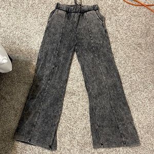 ZENANA wide leg charcoal NWOT pants size Medium